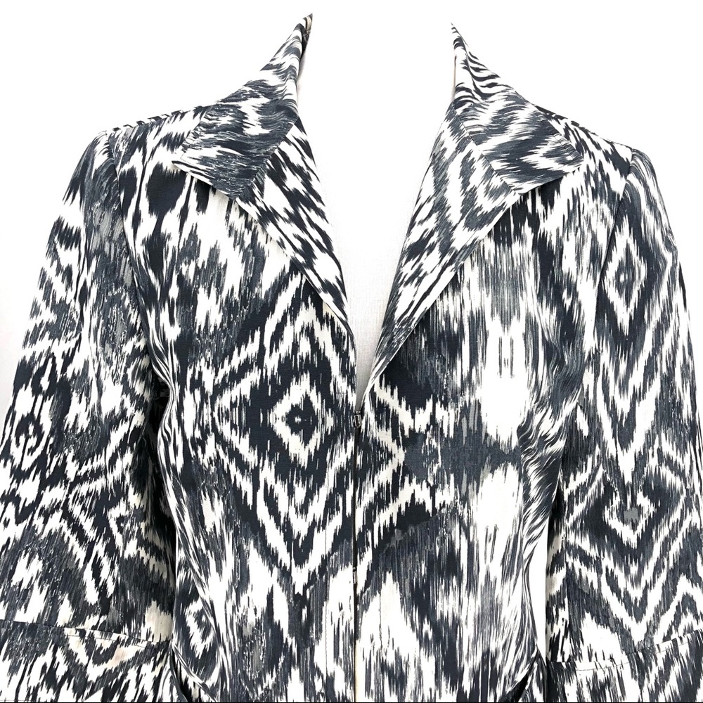 Lafayette 148 New York Black & White Cropped Blazer - Picture 2 of 10